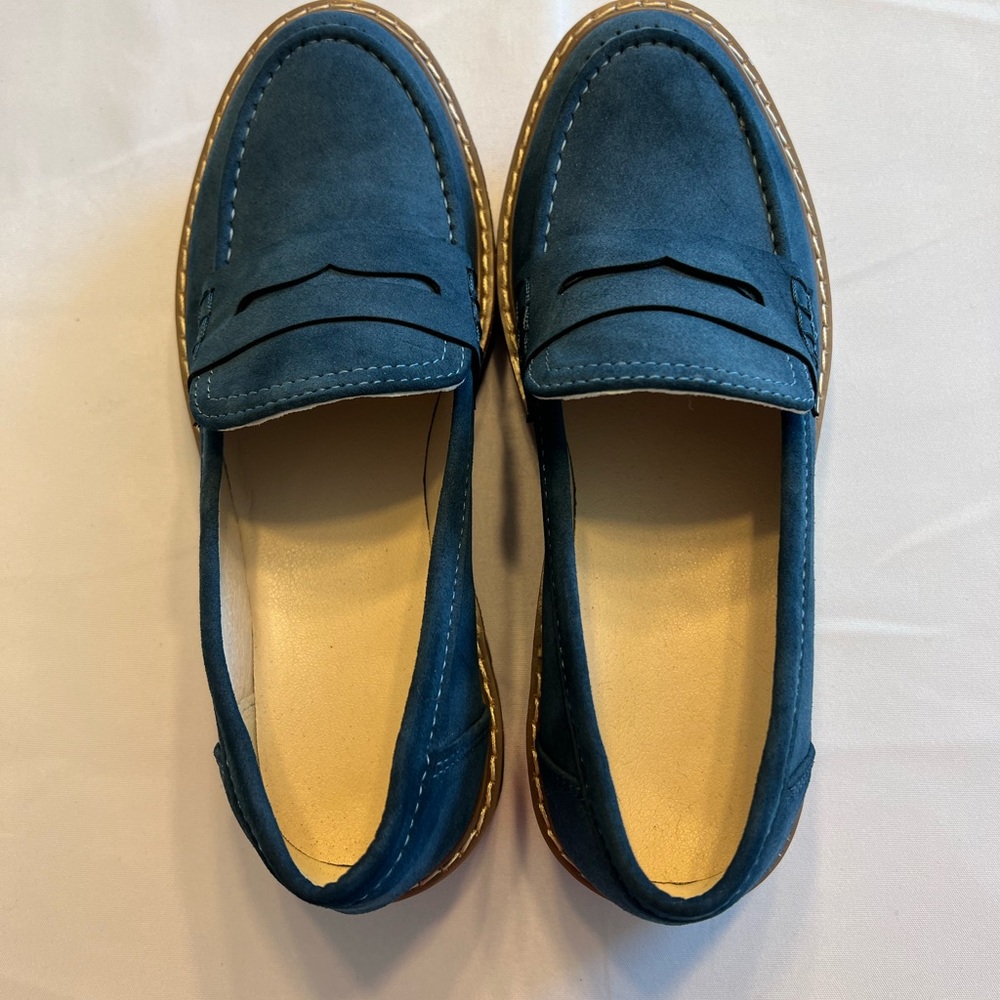 Women's Deep Blue Loafers